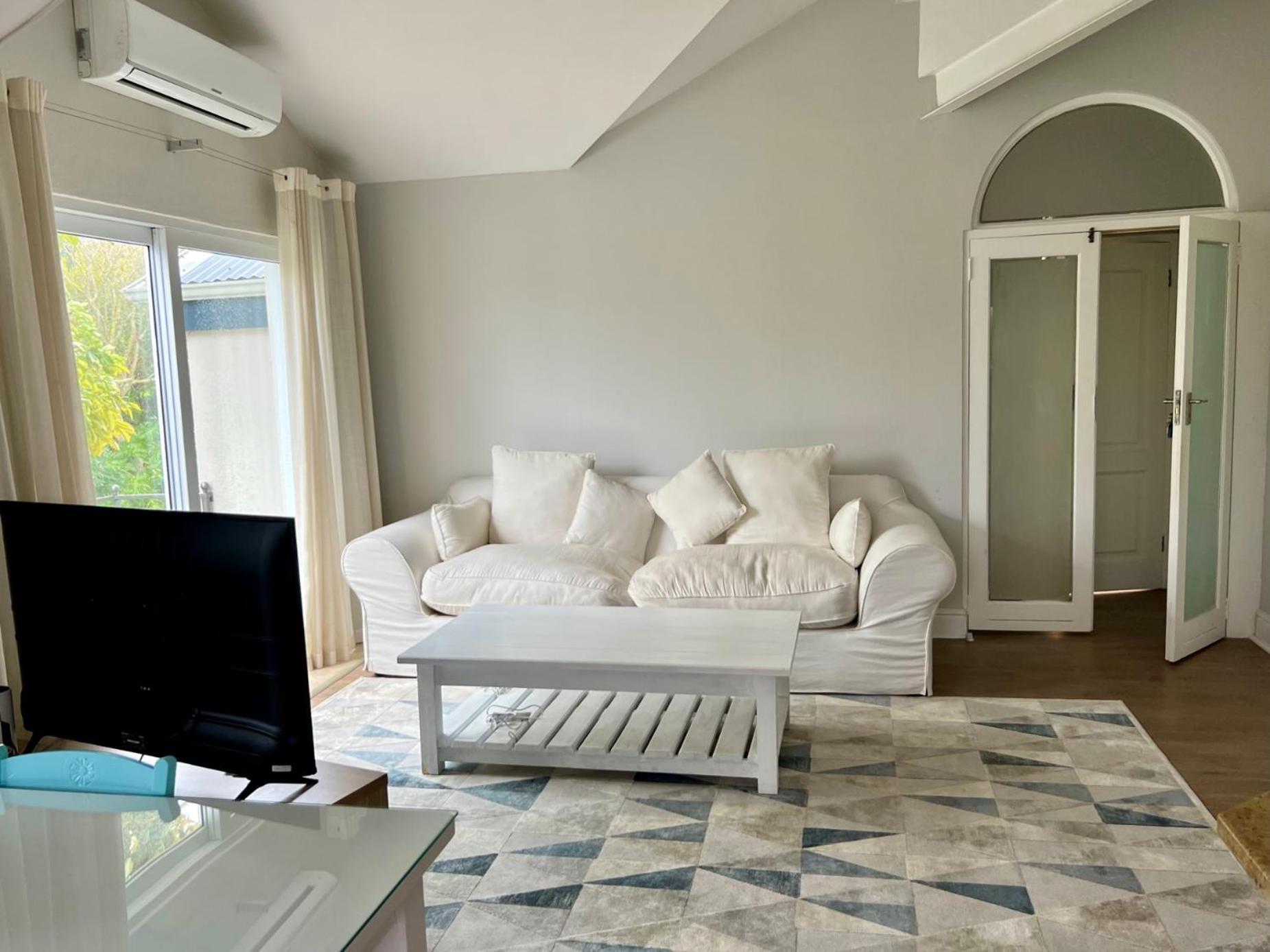 Constantiaberg Eco-Villa Cape Town Room photo