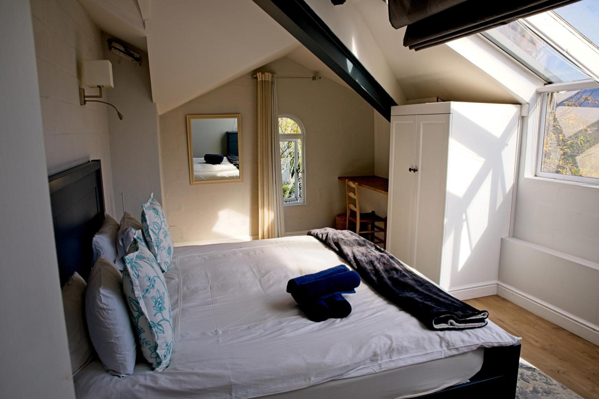 Constantiaberg Eco-Villa Cape Town Room photo