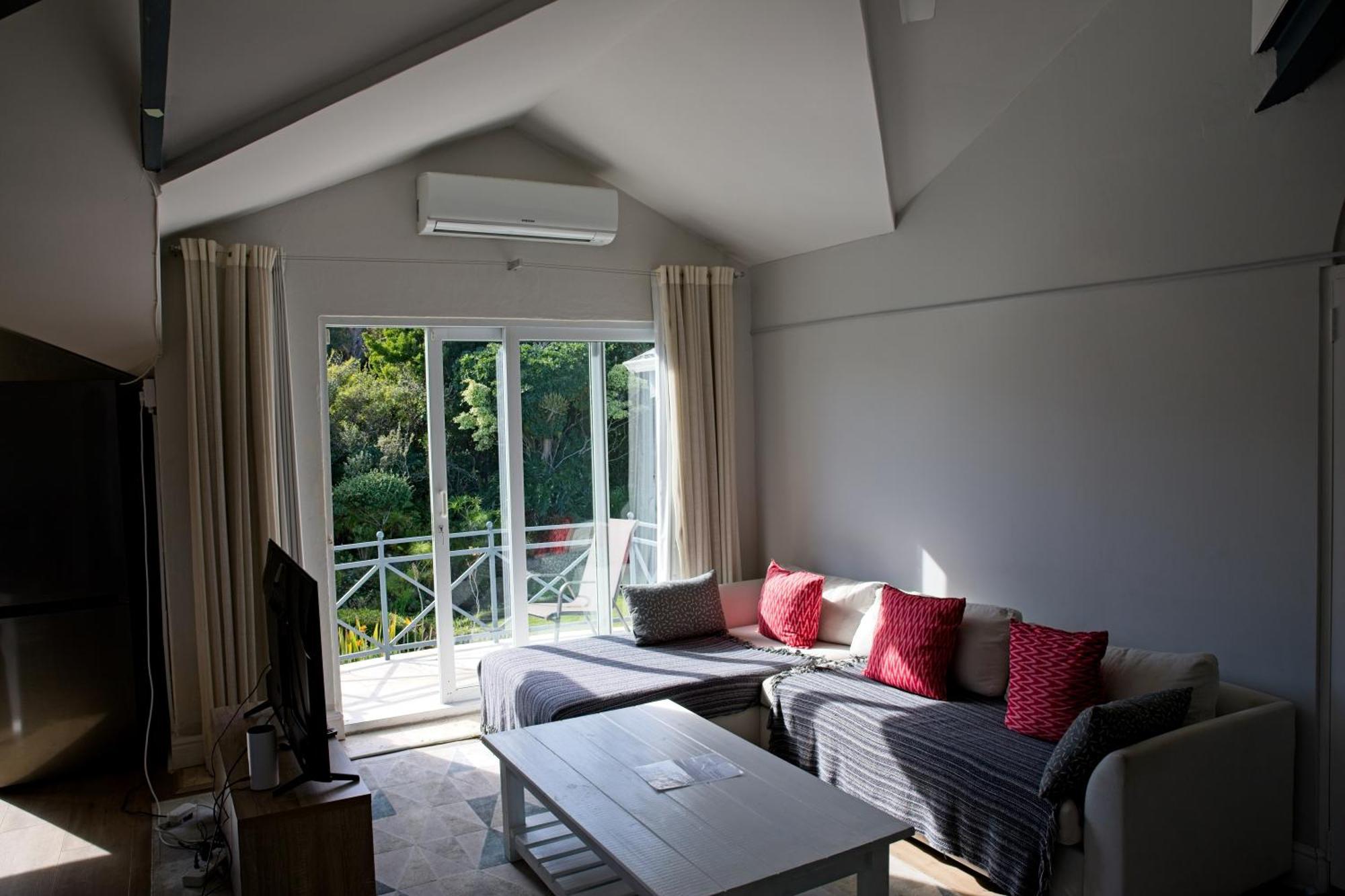 Constantiaberg Eco-Villa Cape Town Room photo